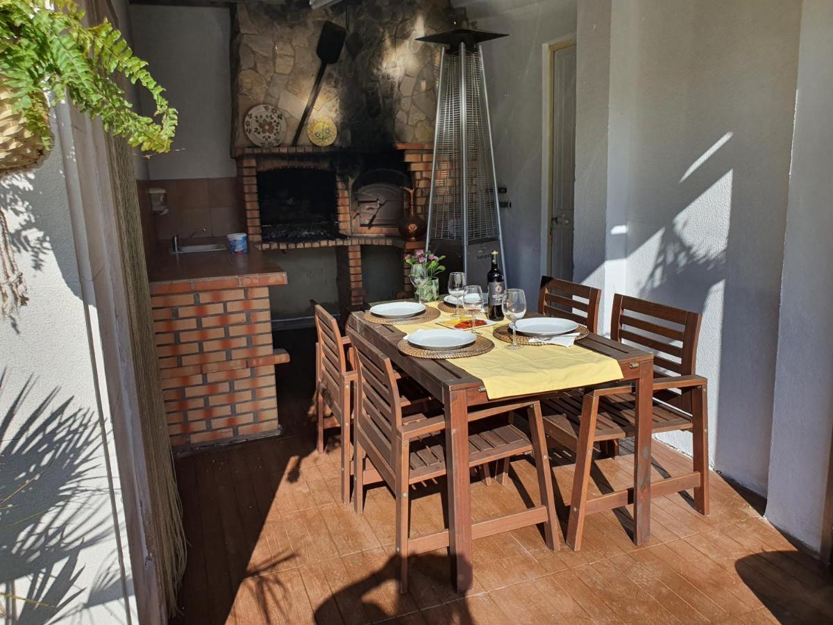 אלמאדה Guest House Ruceel Aroeira מראה חיצוני תמונה