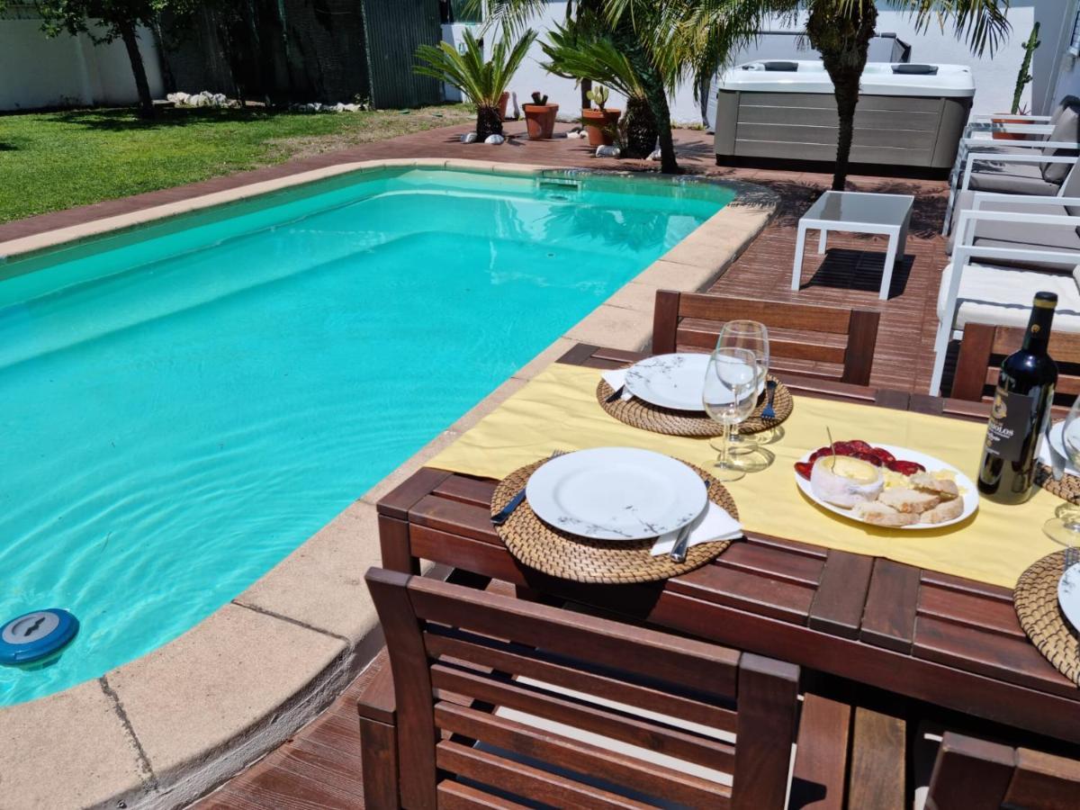 אלמאדה Guest House Ruceel Aroeira מראה חיצוני תמונה